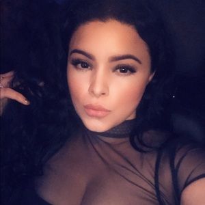 Meet your Posher, Arlette